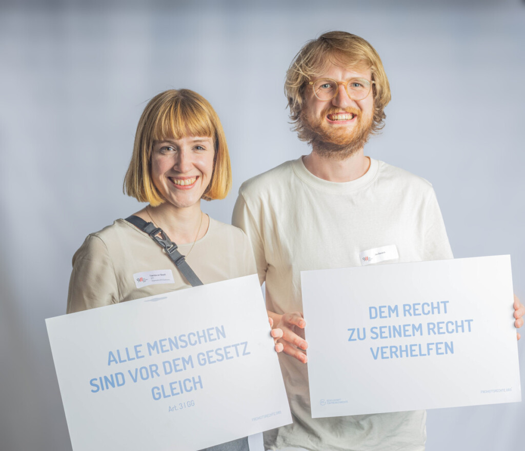 Alumni*ae Mitglieder der GFF bei der 911 Konferenz